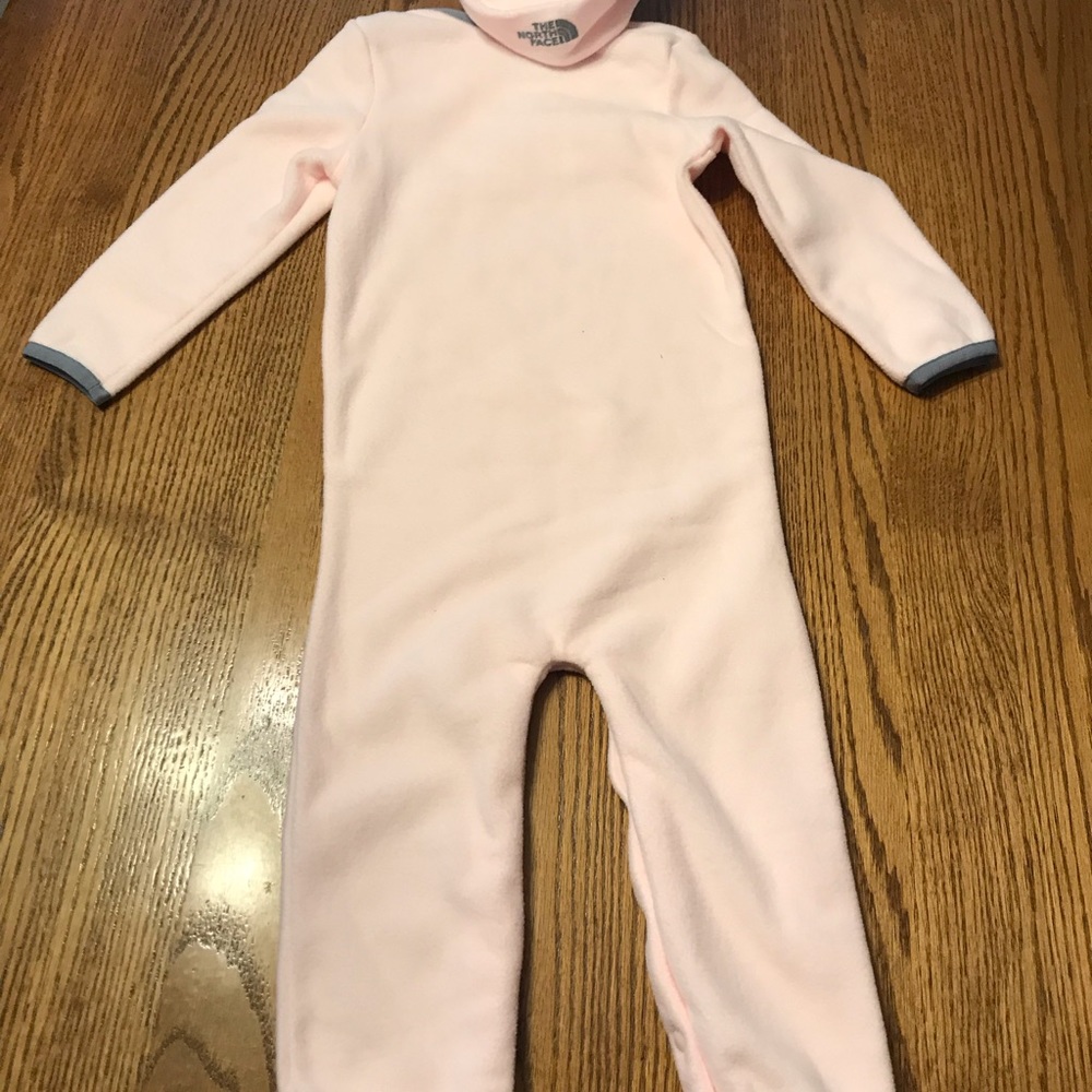 The North Face fleece one pieces - Picture 5 of 6
